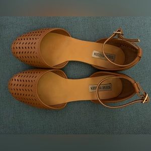 Steve Madden sandals in 9.5